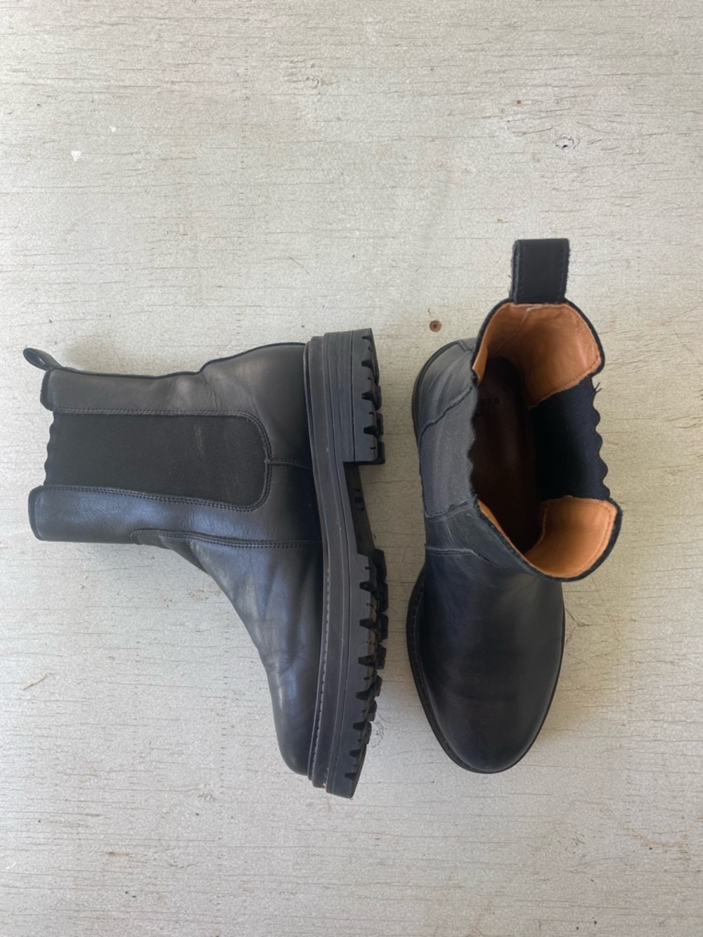 Sezane Black Leather Chelsea Boots